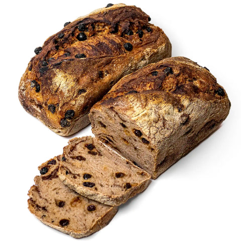 Cinnamon raisin sourdough bread by Domaselo